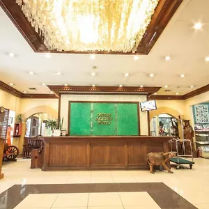 Oyo 653 Rosas Garden Hotel