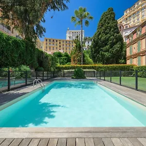 le-coq-intercontinental-2-parking-swimming-poll.fr-provencehotel.com/