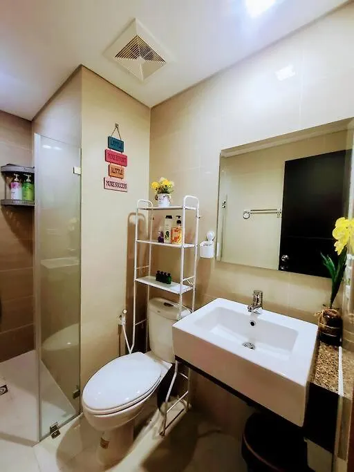 House Of B&Y At 101 Newport Across Naia T3 Apartman Manila 0*,  Fülöp-szigetek